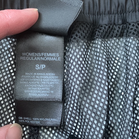 EUC North Face Hyvent size small pants,$50 - Picture 3 of 5